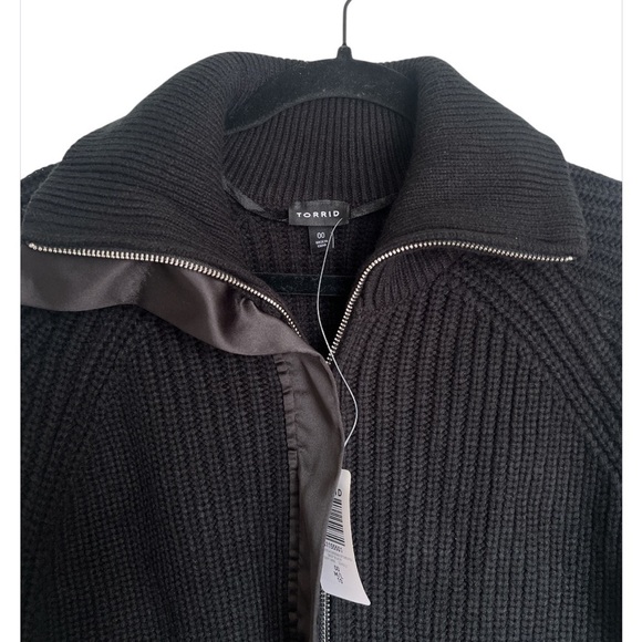 Torrid Shaker Stitch Cardigan Zip Sweater in Deep Black - Picture 6 of 10